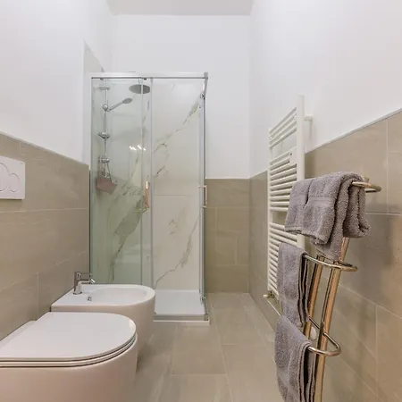 Apartamento Guesthost - San Donato Fiere Essential Apartment With Parking